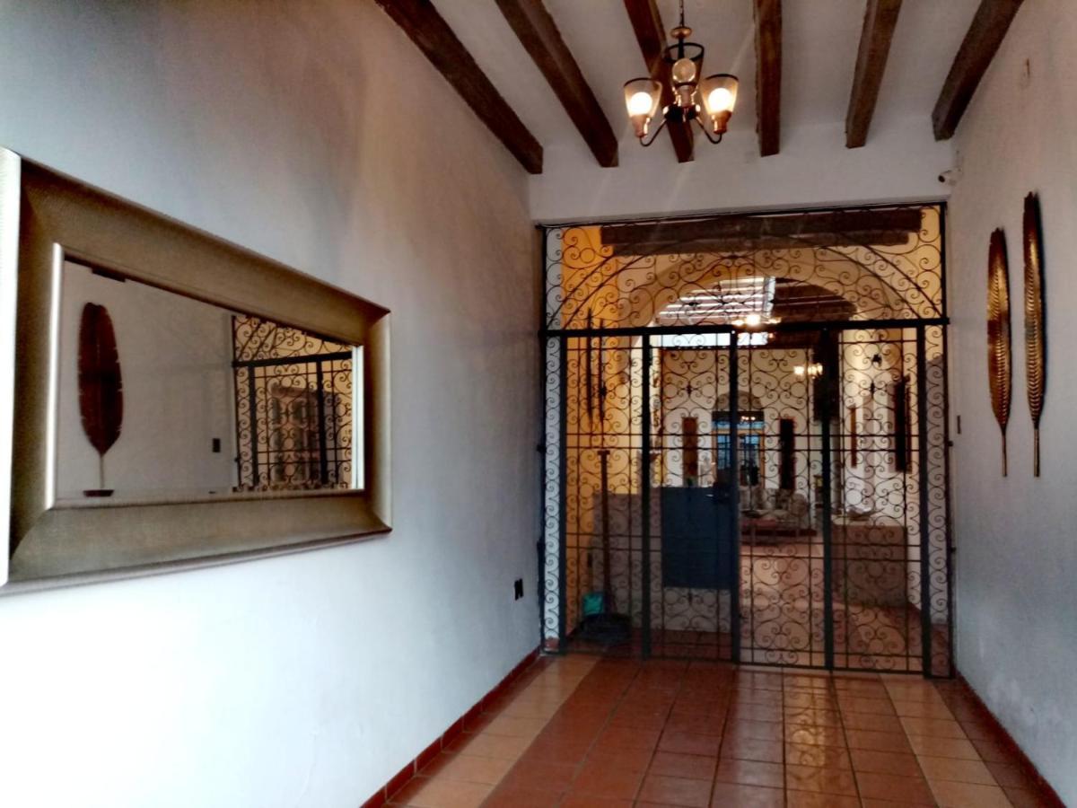 Corregidora 743 Guest house