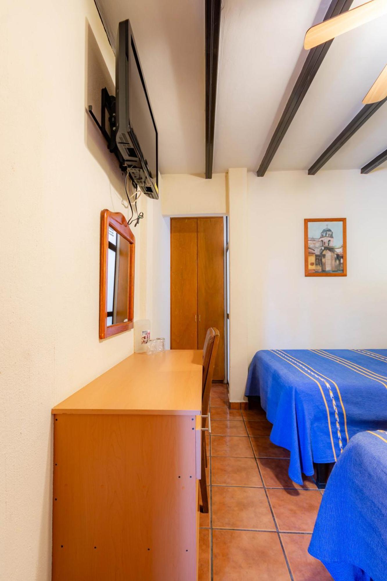 El Carmen, Hotel 3*