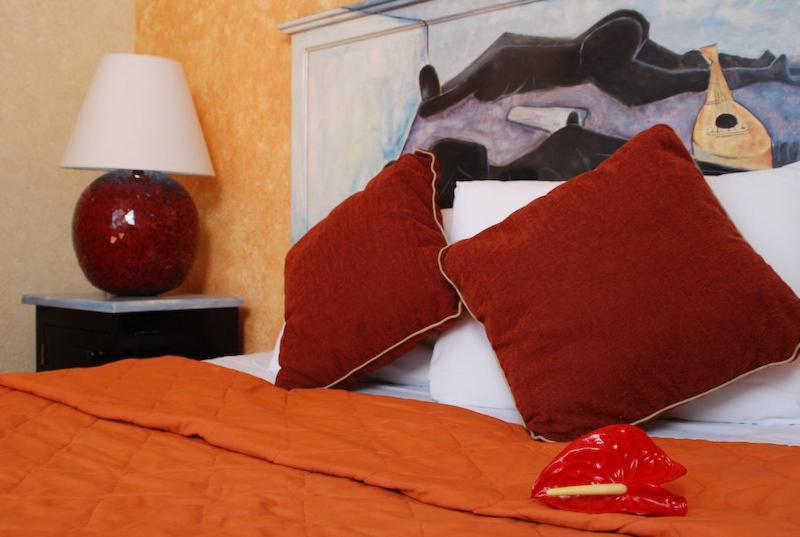 & Galeria Hotel 4*
