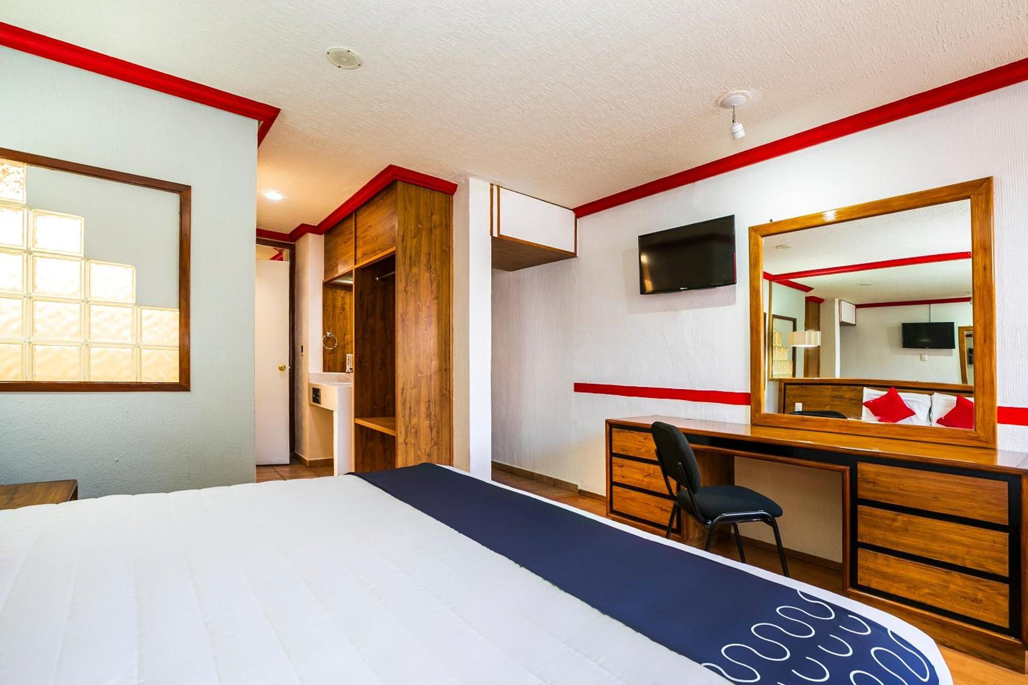 Capital O Casa Blanca, Hotel 4*