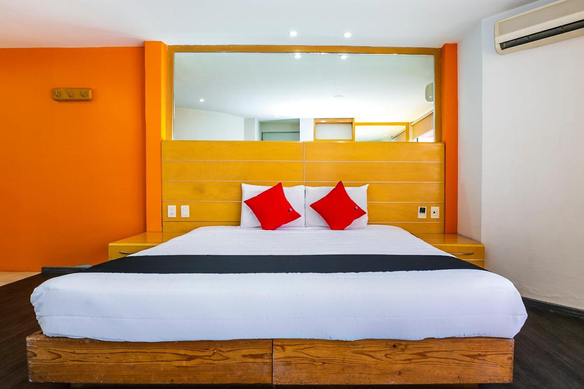Capital O Casa Blanca, Hotel 4*