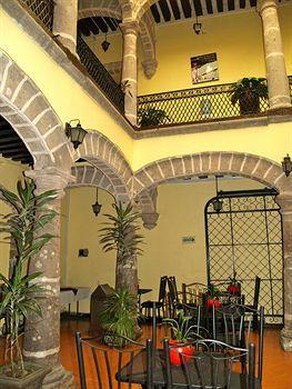 Colonial Hotel