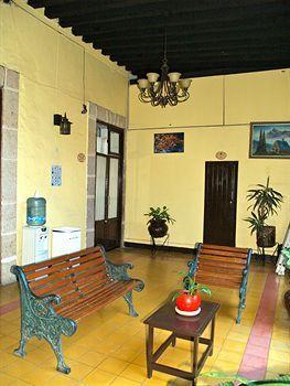 Colonial 3*