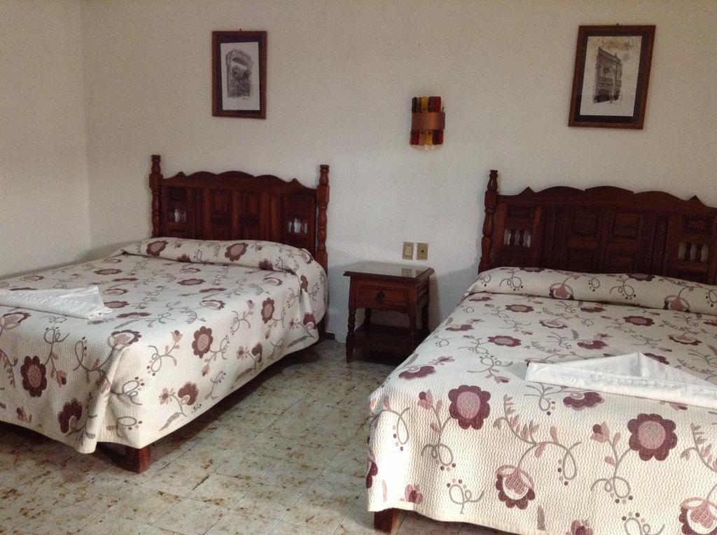 Hotel Atilanos Morelia