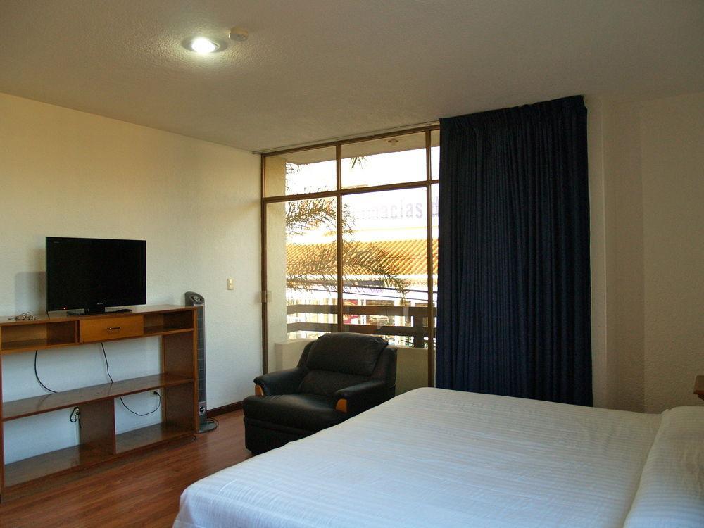Hotel Estanza &