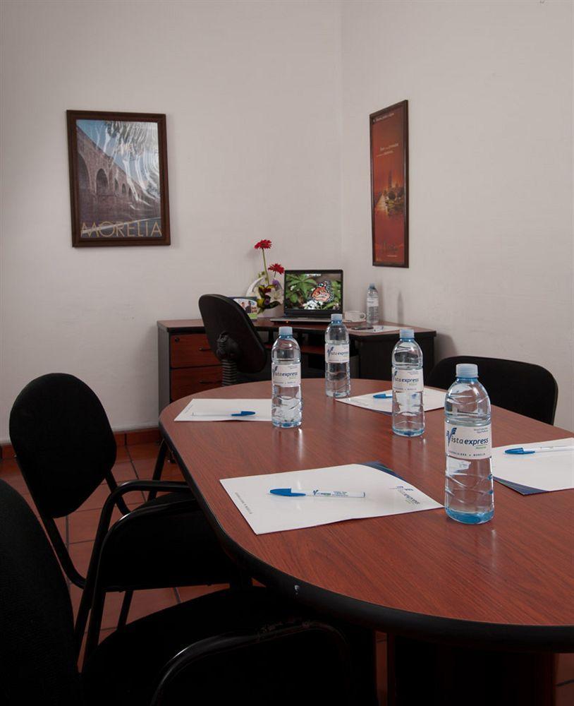 Vista Express By Arriva Hospitality Group 3* Morelia