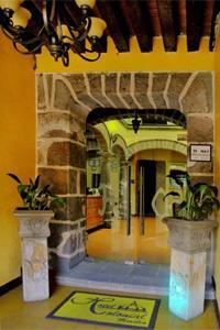 Colonial Hotel 3*