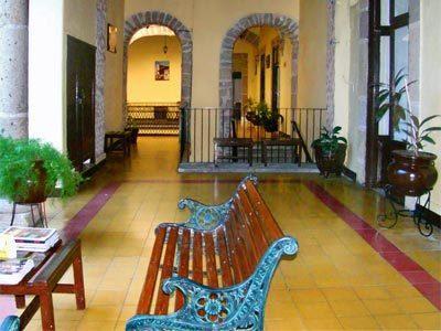 Colonial Hotel