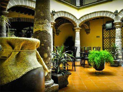 Colonial Hotel 3*