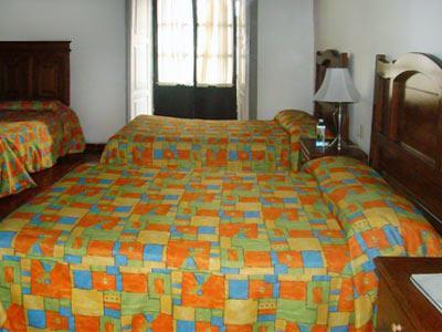 Colonial 3*