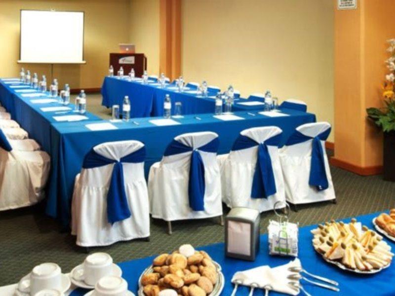 Vista Express By Arriva Hospitality Group Hotel Morelia