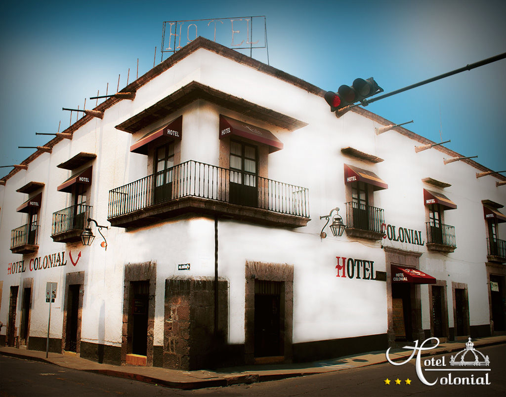 Colonial 3*