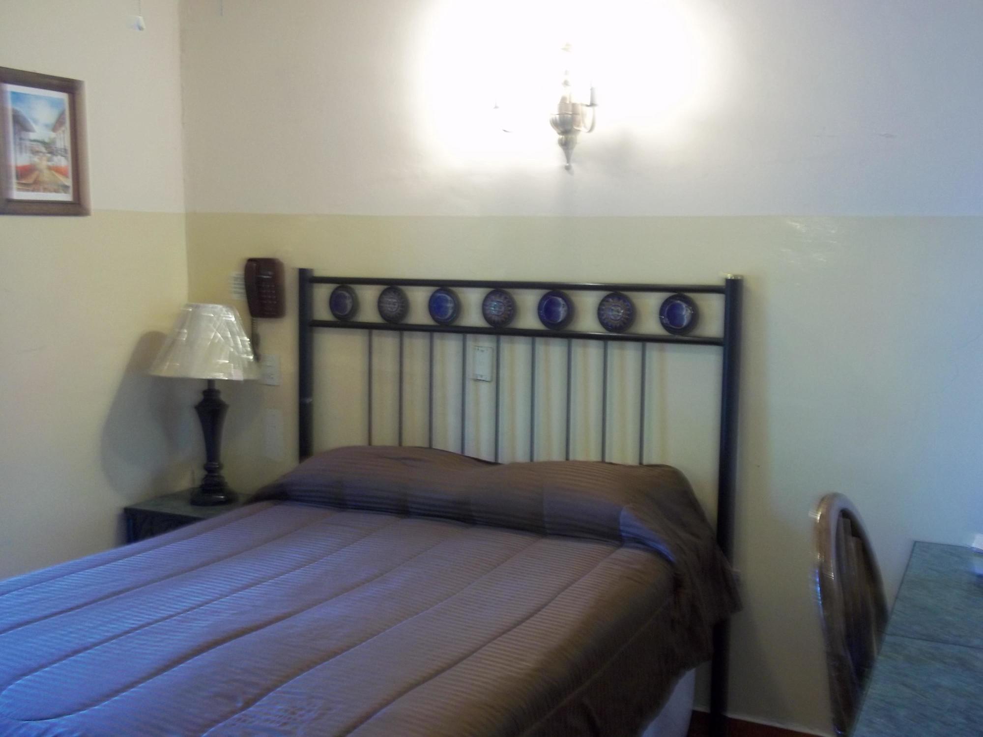 El Carmen, Hotel Morelia