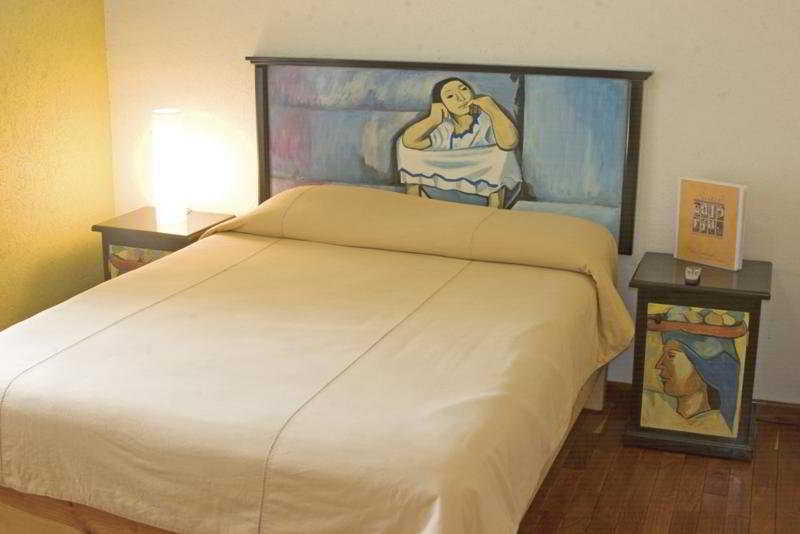 & Galeria 4* Morelia
