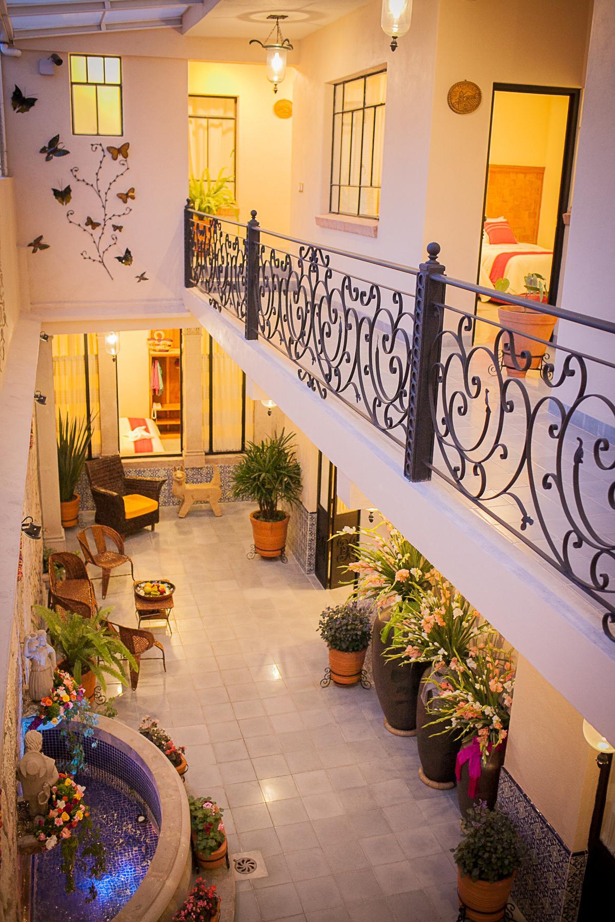 Rosa Barroco 3* Morelia