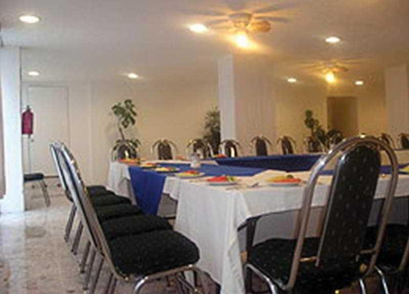 Hotel Plaza Morelos 3*