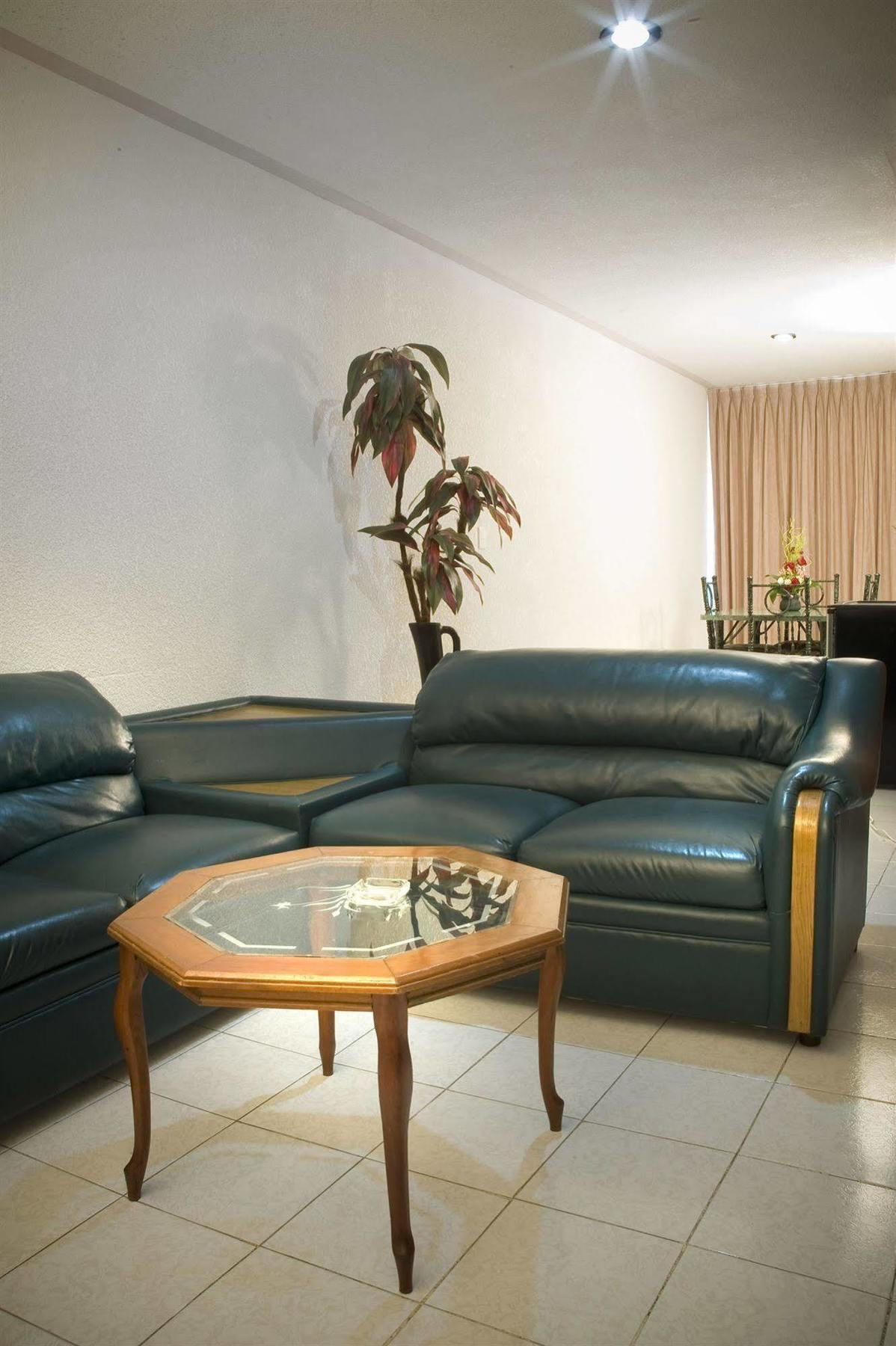 Hotel Estanza & 4*