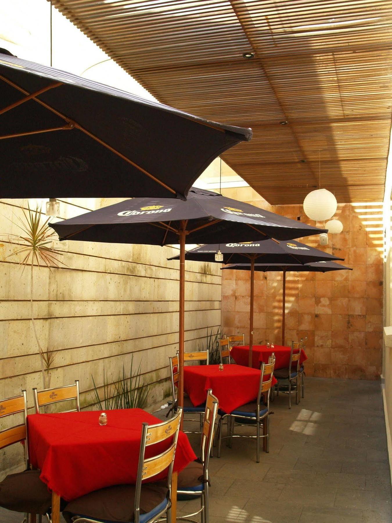 & Galeria 4* Morelia