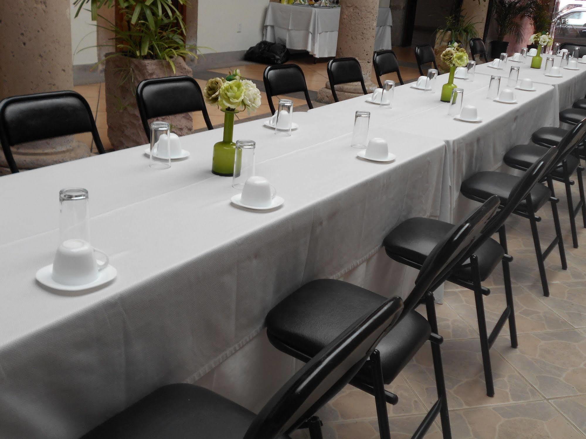 Hotel Expres By Hosting House Morelia