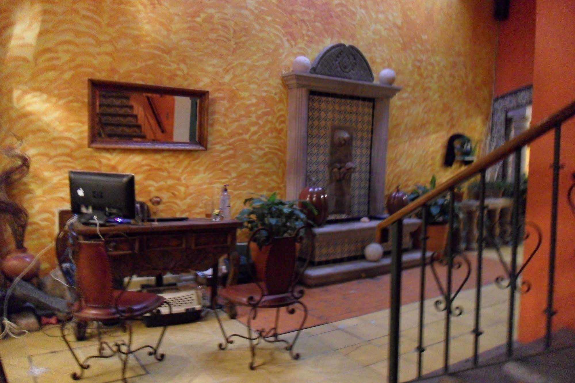 Casa Castillo Bed & Breakfast