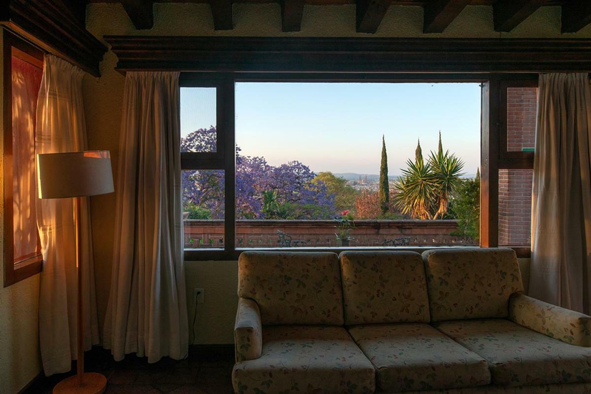 Montana & Hotel Morelia