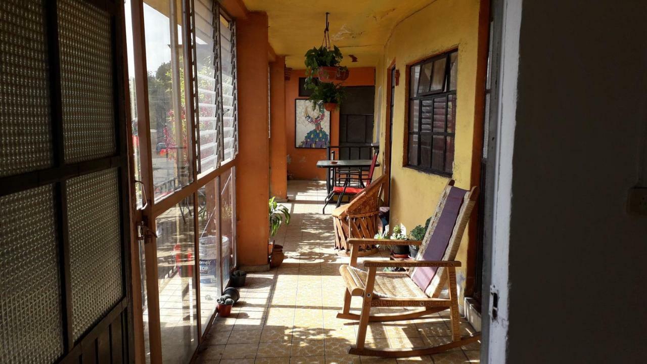 Pensión El Laberinto En Casa Morelia