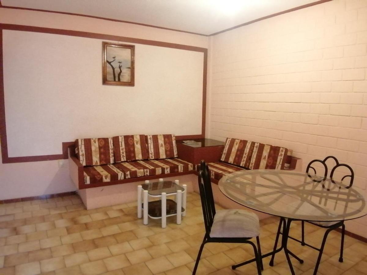 Hotel Casa Blanca