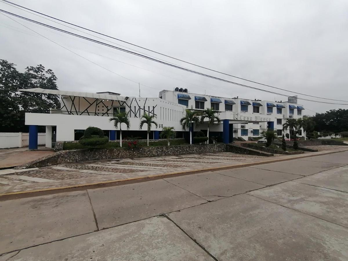 Hotel Casa Blanca
